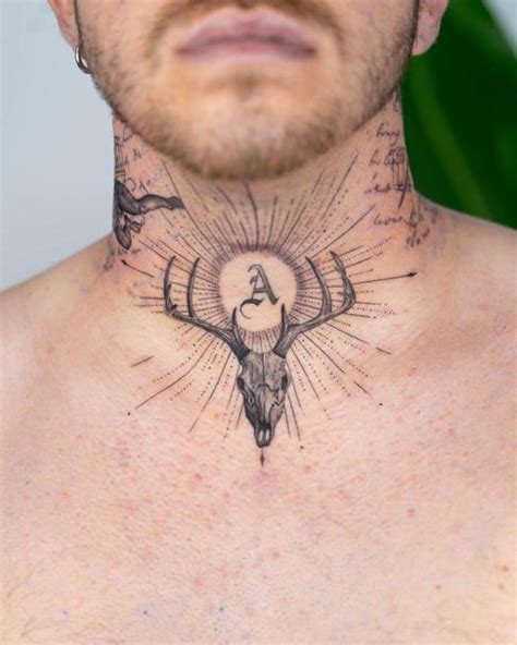 tatuajes cuello|30 tatuajes en el cuello para hombre y mujer que te。